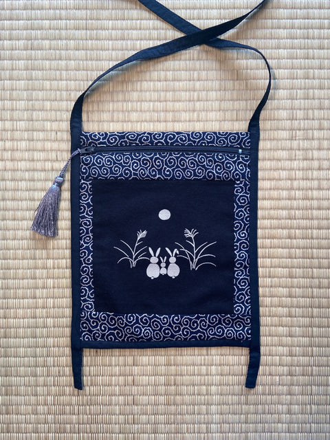 Sac Bandoulière Motifs lapins et arabesques