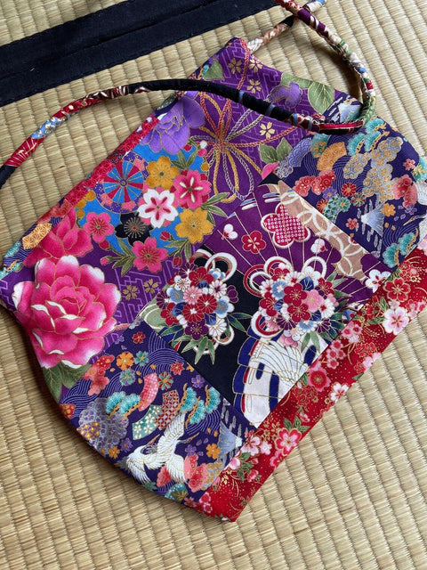 Sac Bandoulière Patchwork de tissus japonais, de forme légèrement galbée