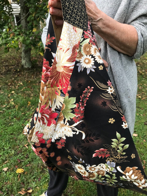 Sac AZUMA BUKURO Motifs fleurs de chrysanthèmes et de pivoines, motifs géométriques