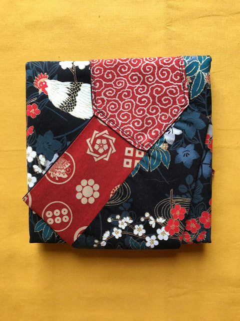 Sac Azuma, sac origami, sac cabas, en tissu japonais, motifs coqs et floraux.