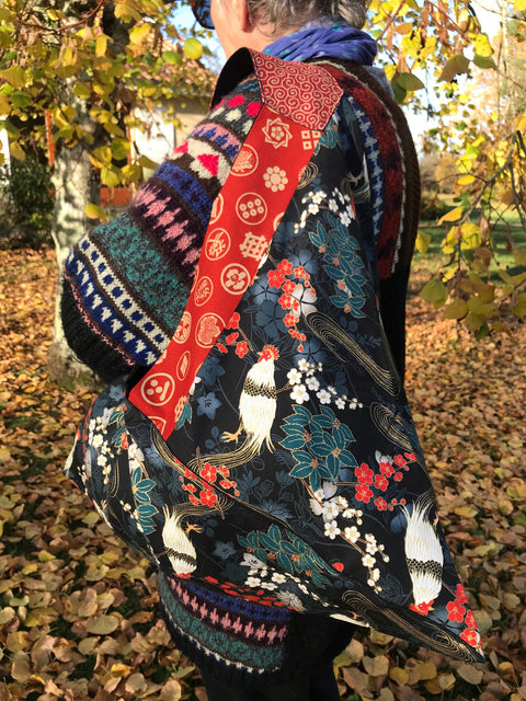 Sac Azuma, sac origami, sac cabas, en tissu japonais, motifs coqs et floraux.